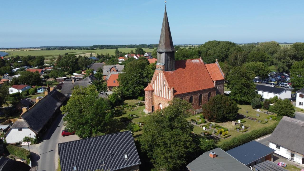 Reetferienhaus - Schaprode Hafen 外观 照片