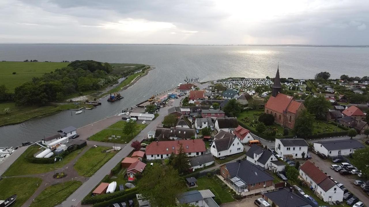 Reetferienhaus - Schaprode Hafen 外观 照片